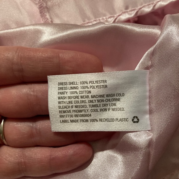 Baby Cat & Jack 3-6 months Beautiful Pink Rose Petal Dress - Picture 5 of 5